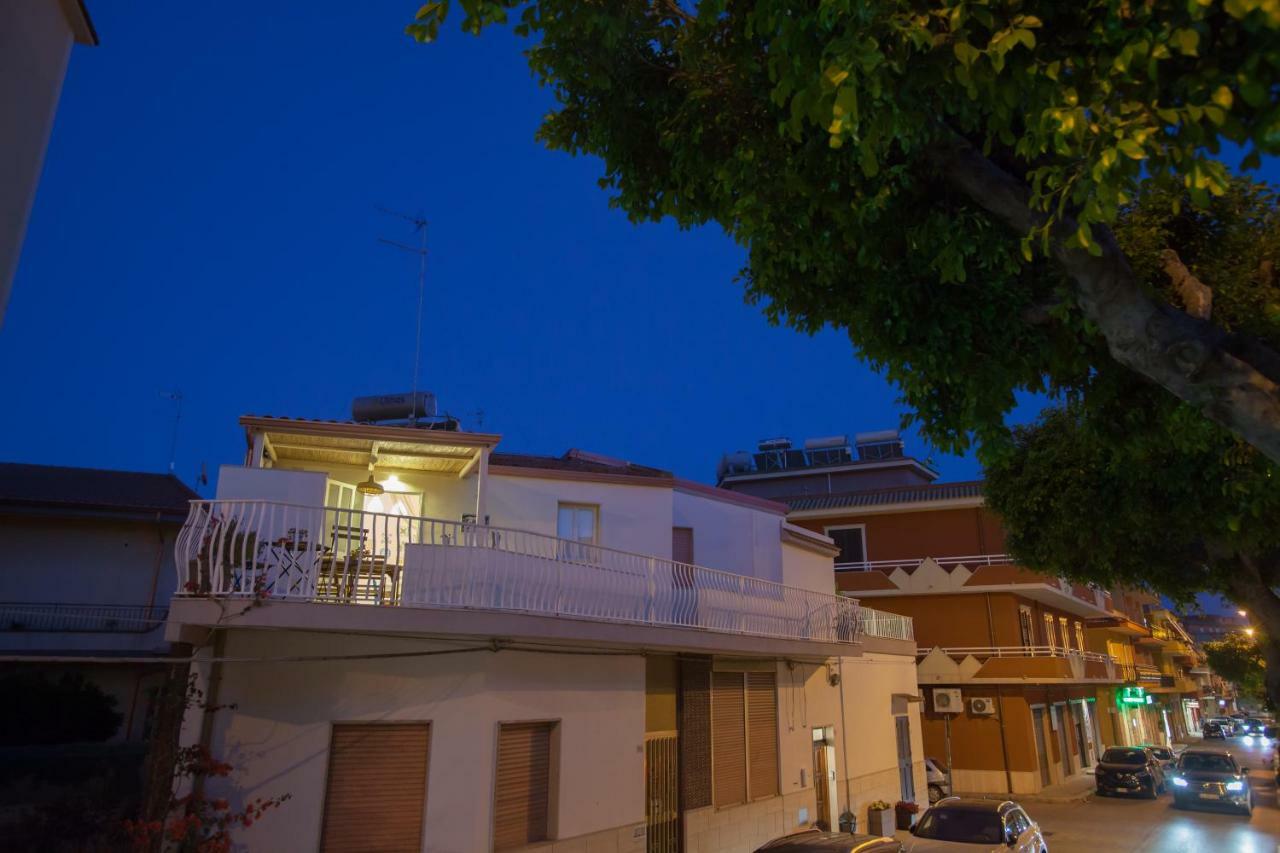 Case Degli Avi, Camere Nel Borgo Marinaro Pozzallo Ngoại thất bức ảnh